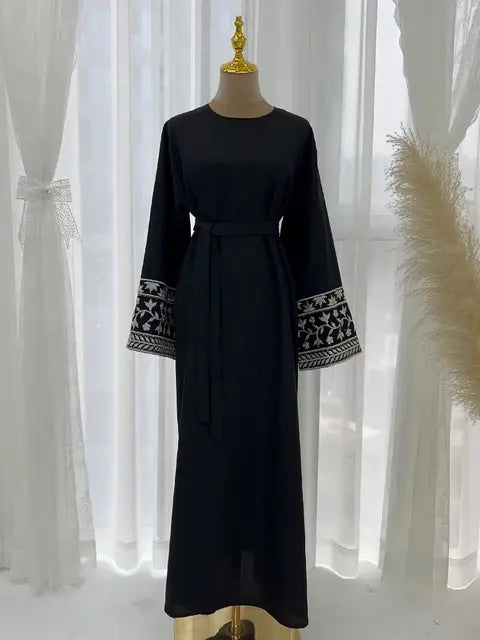 Abaya Musulmana con Bordado Floral